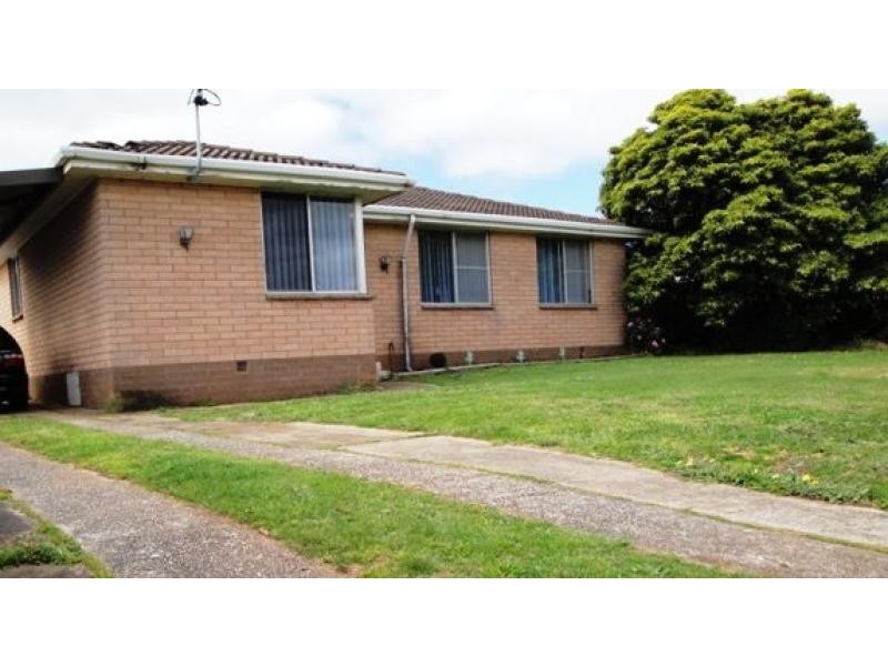 17 Yaxley Street, Penguin TAS 7316