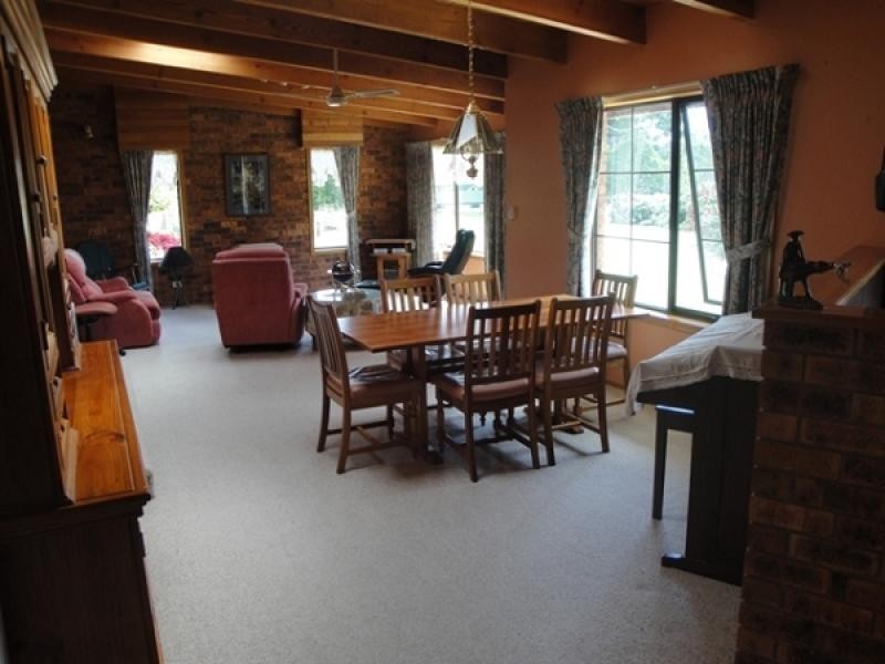 535 West Pine Road, Penguin TAS 7316