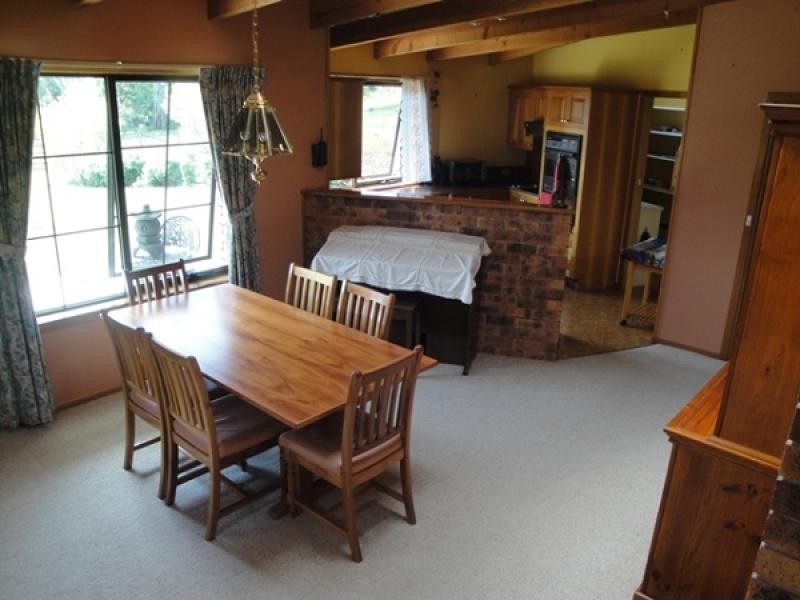 535 West Pine Road, Penguin TAS 7316
