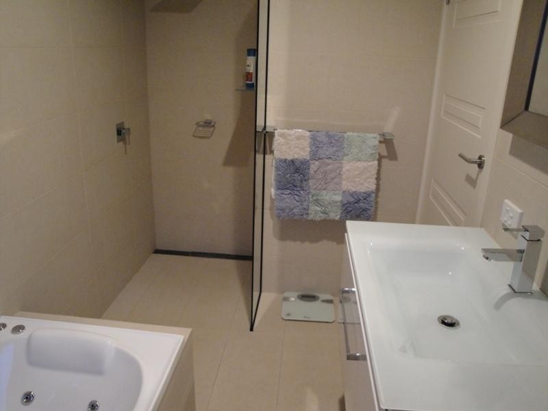 Unit 4/20 Main Street, Penguin TAS 7316