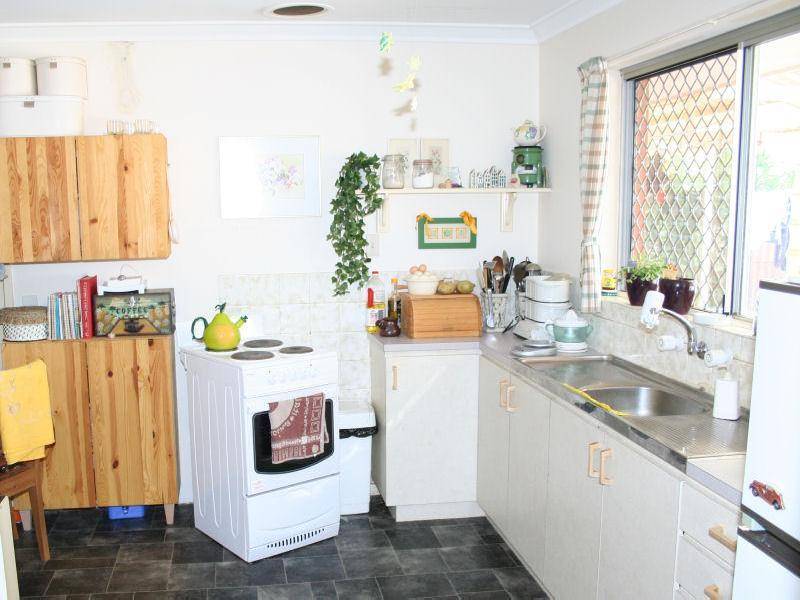 16 MULLIGAN WAY, Orelia WA 6167