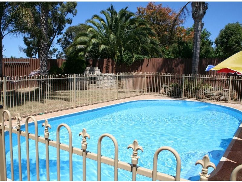 16 MULLIGAN WAY, Orelia WA 6167