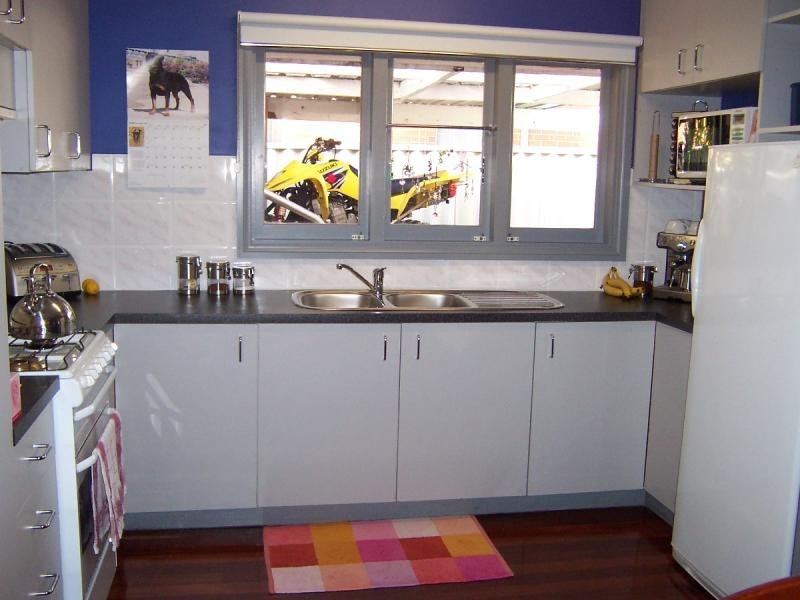 4 CLARK WAY, Orelia WA 6167