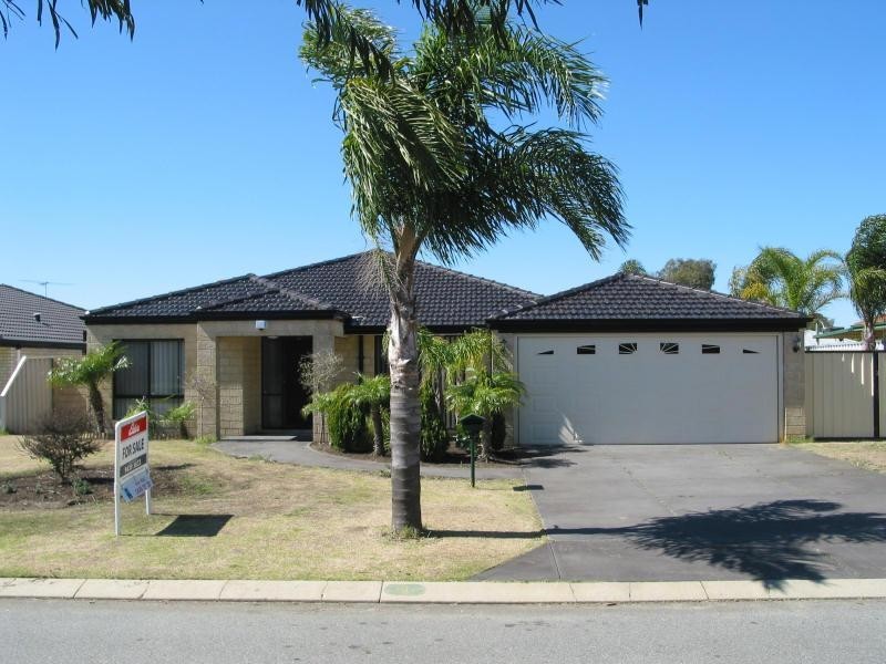 9 BROUGHAM CRESCENT, Orelia WA 6167