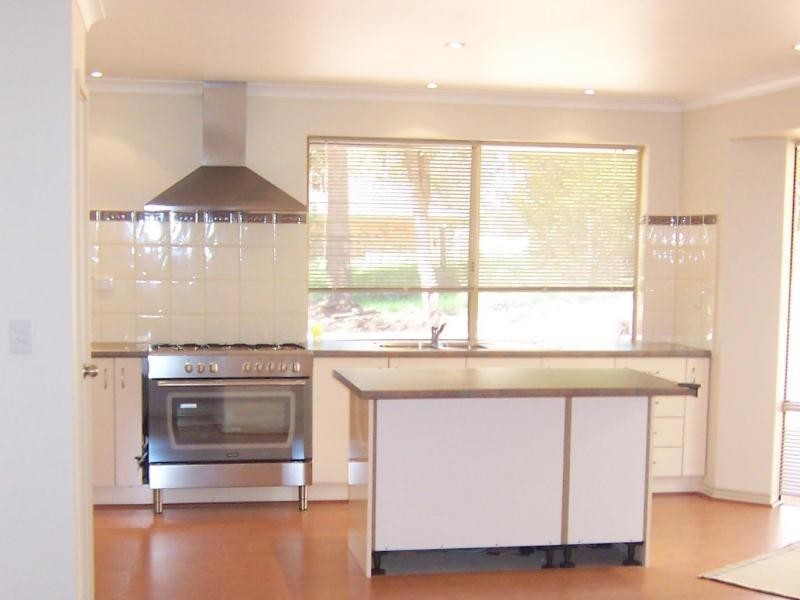 52 SILVERSMITH STREET, Wellard WA 6170