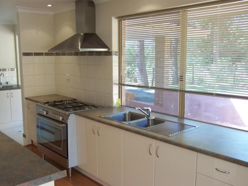 52 SILVERSMITH STREET, Wellard WA 6170