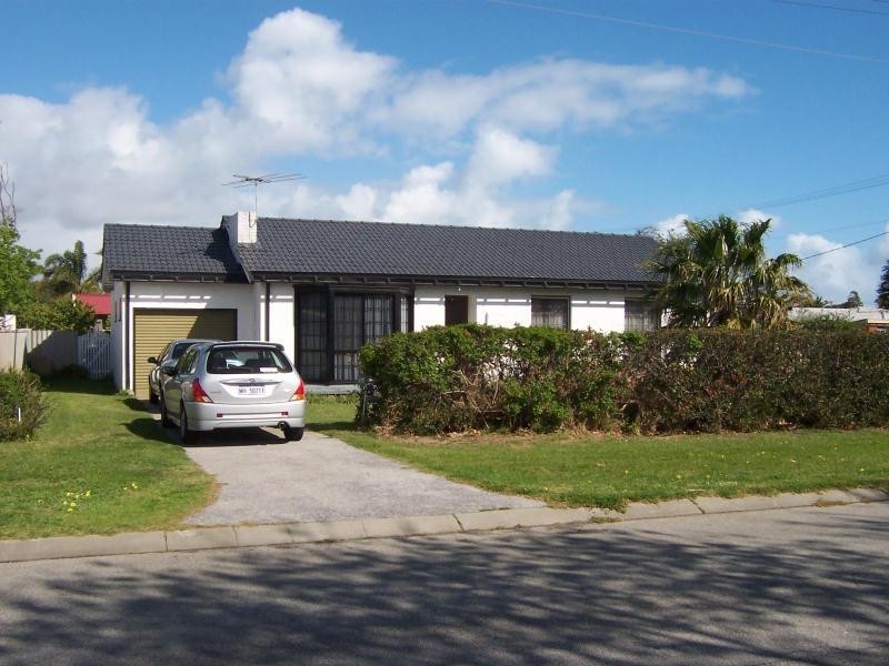 23 CYGNUS STREET, Rockingham WA 6168
