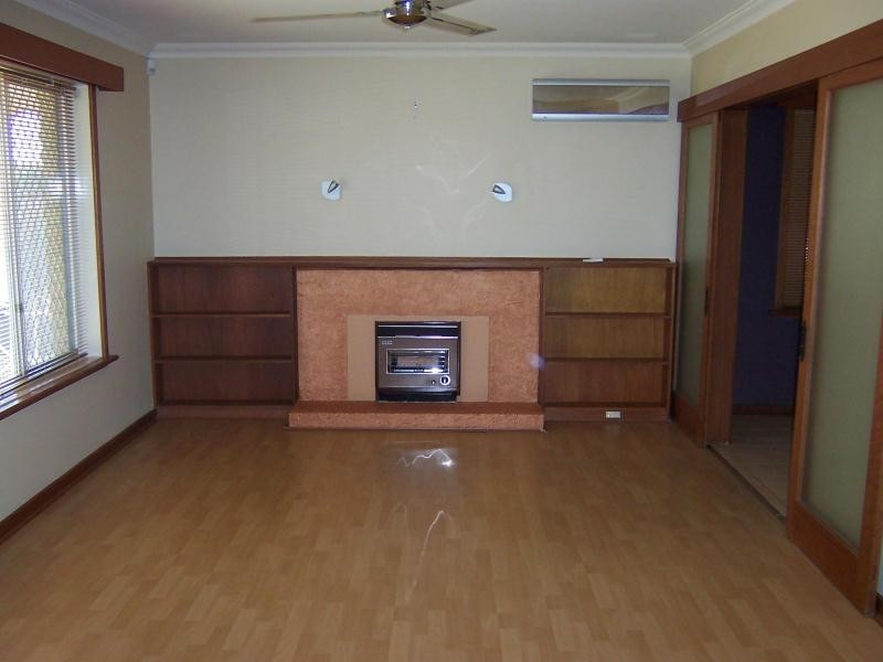 29 MULLIGAN WAY, Orelia WA 6167