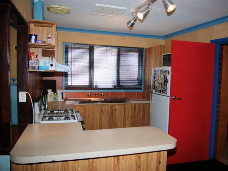 6 Dowling Place, Orelia WA 6167