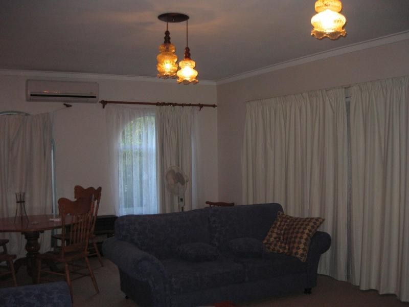 12 June Road, Safety Bay WA 6169