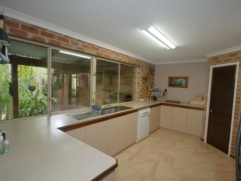 7 Wheelwright Gardens, Wellard WA 6170