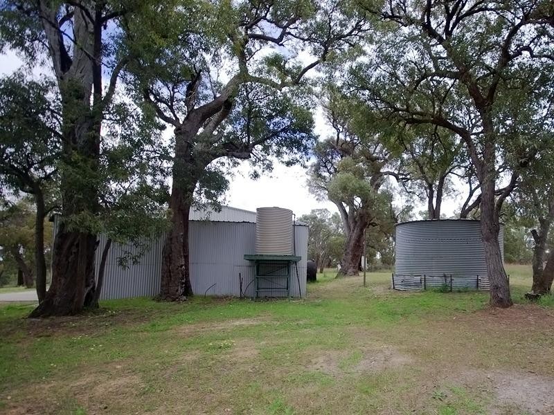 14 Shoulder Close, Wellard WA 6170