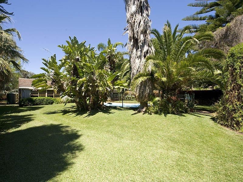 2326 Mandurah Road, Golden Bay WA 6174