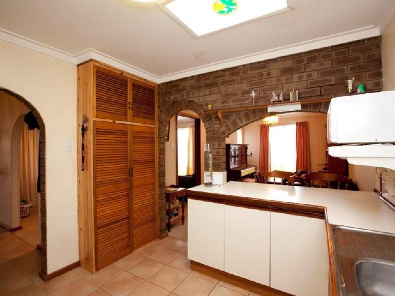 126 Parkin Street, Rockingham WA 6168