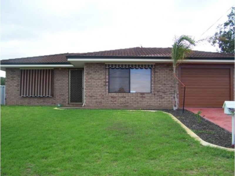 11 Loep Court, Parmelia WA 6167