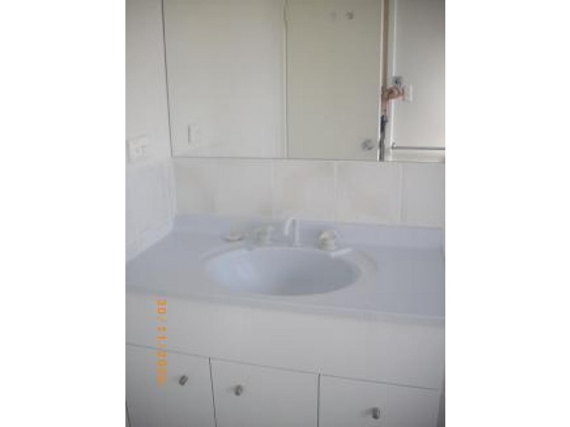 11 Loep Court, Parmelia WA 6167