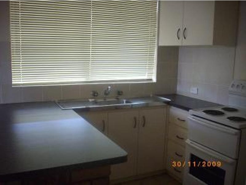 11 Loep Court, Parmelia WA 6167