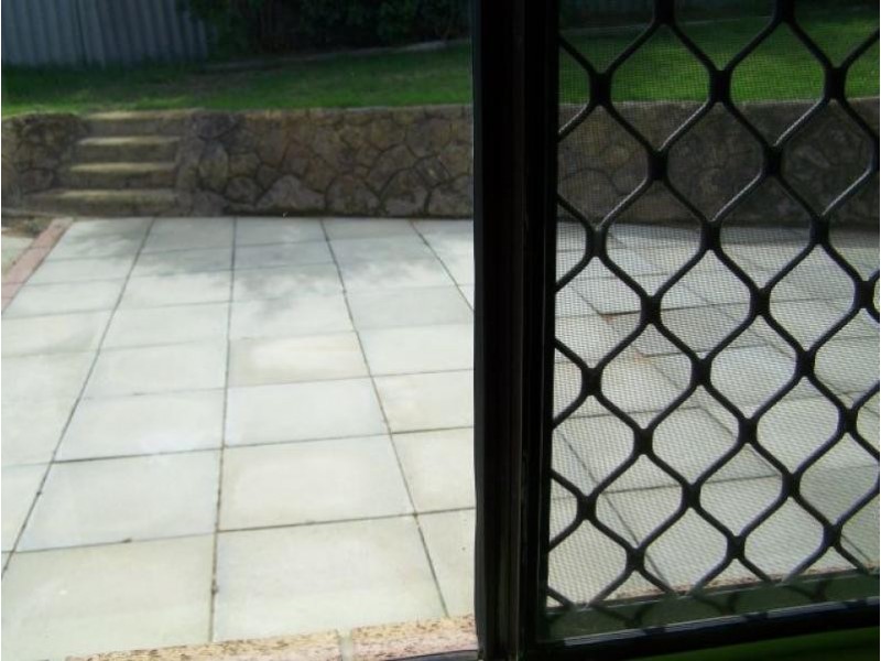 11 Loep Court, Parmelia WA 6167