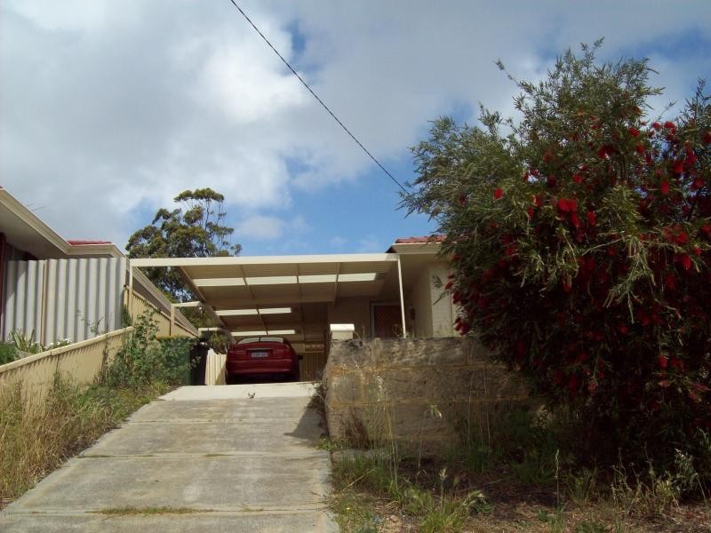 12 SULPHUR ROAD, Parmelia WA 6167