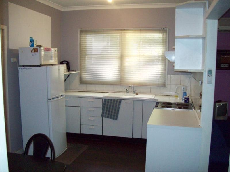 20 Medina Avenue, Medina WA 6167