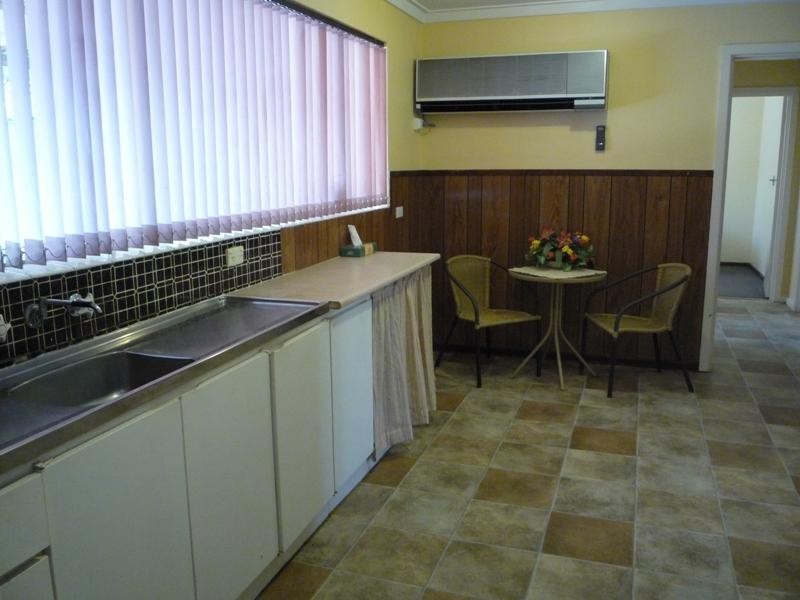 37 Townley Street, Armadale WA 6112