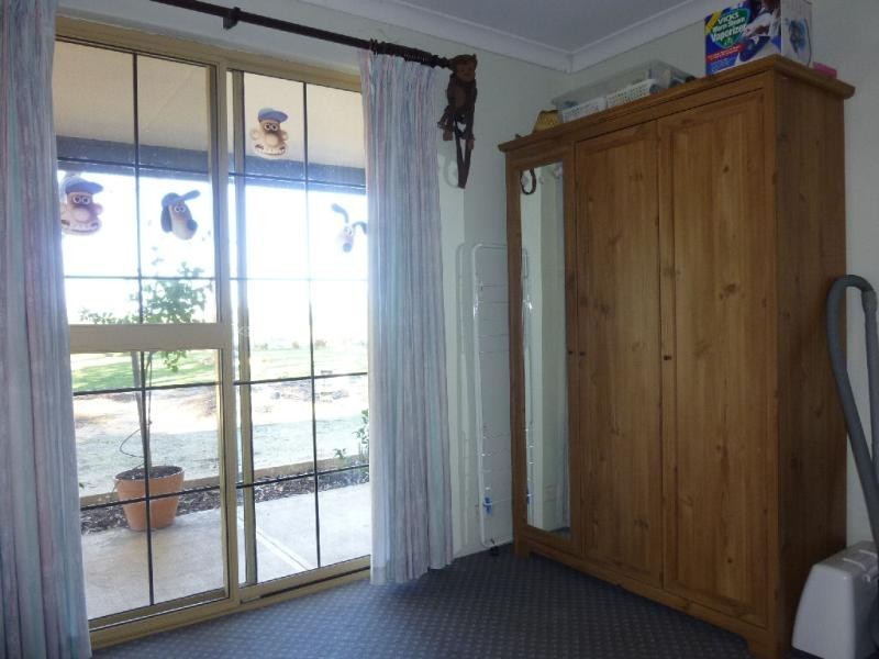 133 Banksia Road, Wellard WA 6170