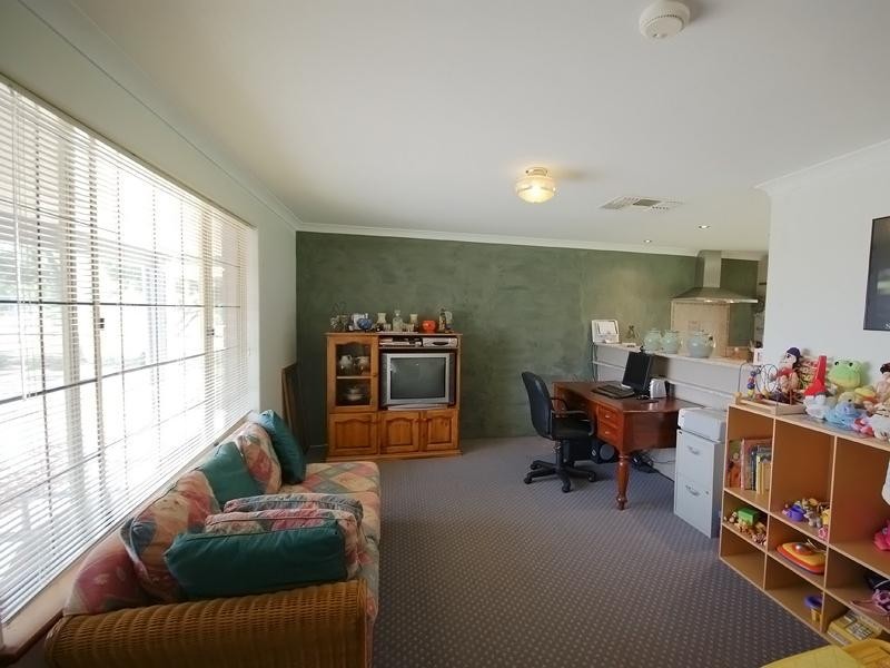 133 Banksia Road, Wellard WA 6170