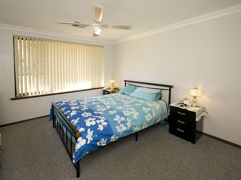 33 Shearwater Way, Gosnells WA 6110