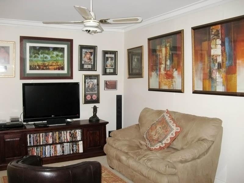 549 Orton Road, Oakford WA 6121