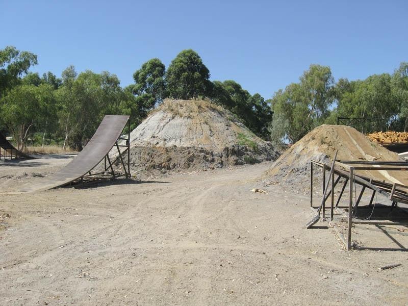 549 Orton Road, Oakford WA 6121