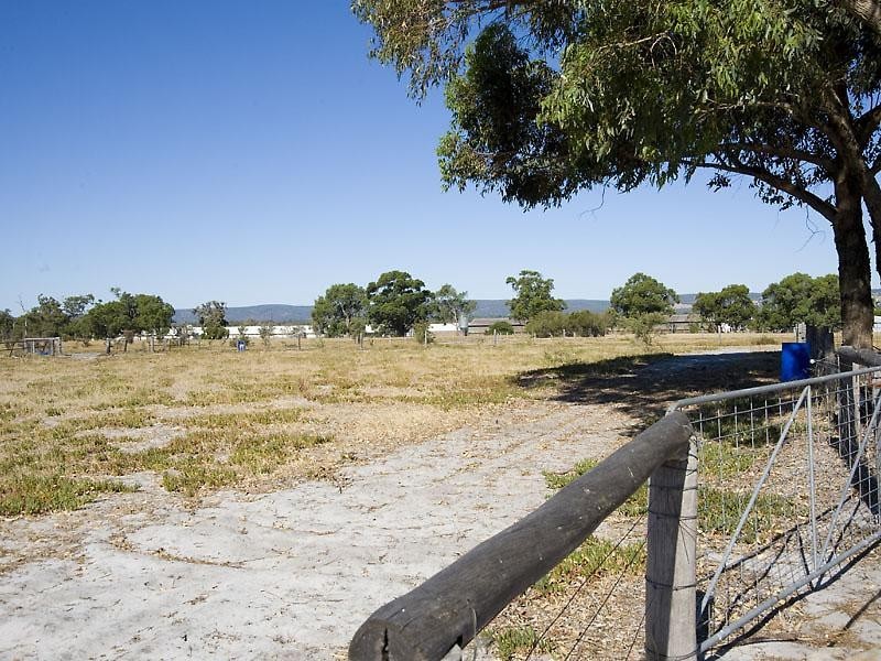 550 Gossage Road, Oldbury WA 6121