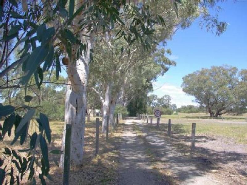 21 Boomerang Road, Oldbury WA 6121