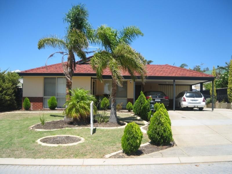 12 Glamis Court, Orelia WA 6167