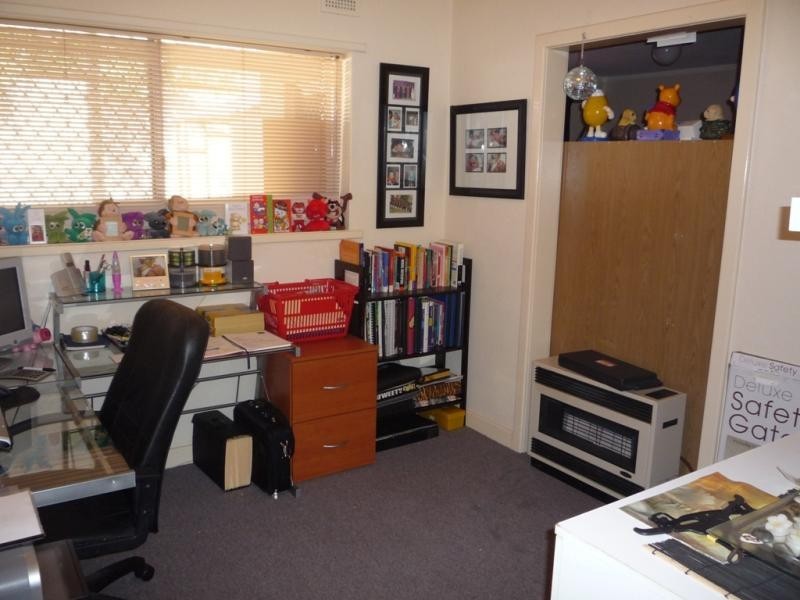Unit 5/4 Canham Way, Orelia WA 6167