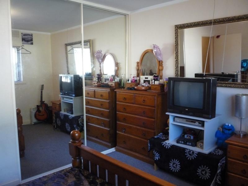 Unit 5/4 Canham Way, Orelia WA 6167