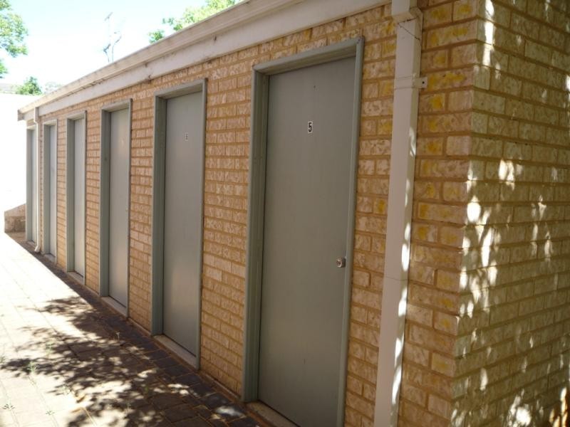 Unit 5/4 Canham Way, Orelia WA 6167