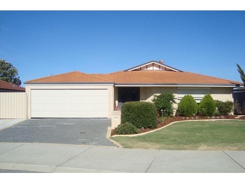 13 Colchester Avenue, Orelia WA 6167