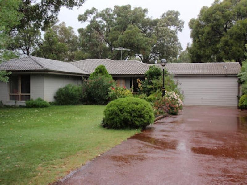 9 Homestead Drive, Wellard WA 6170