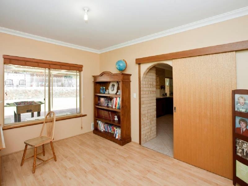 55 Silversmith Street, Wellard WA 6170