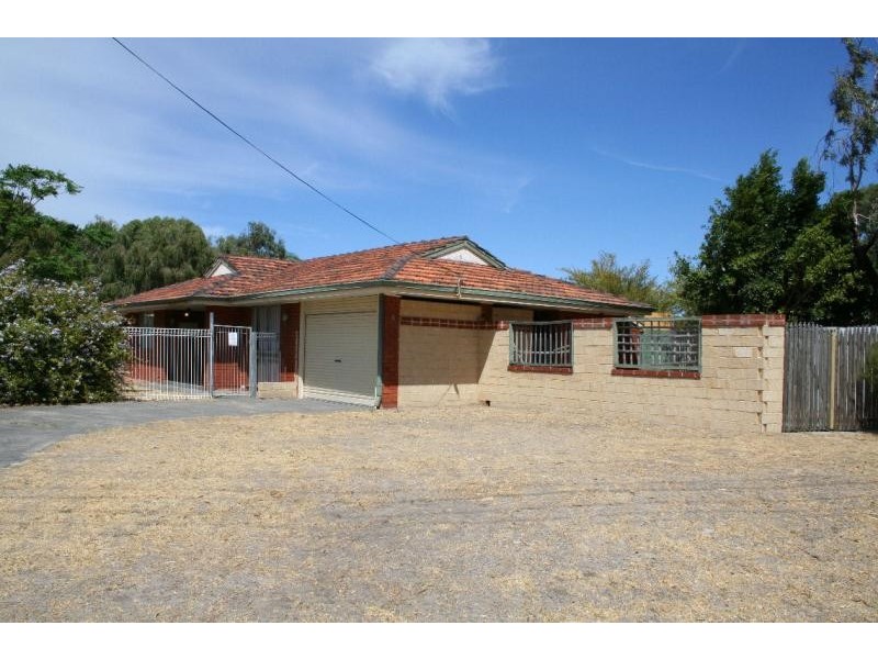 14 Disney Road, Parmelia WA 6167