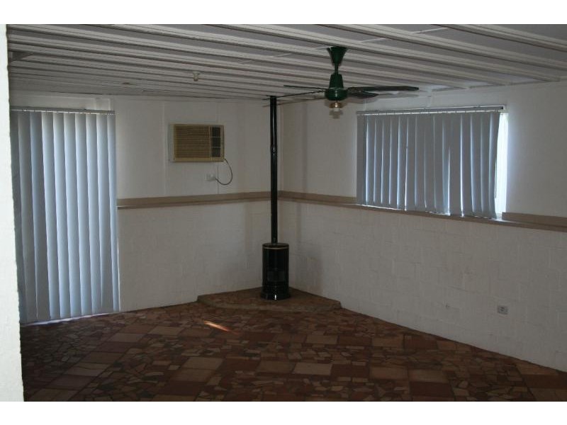 14 Disney Road, Parmelia WA 6167