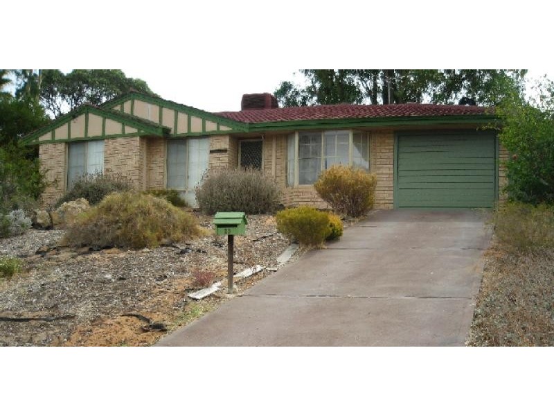 23 Moysey Court, Parmelia WA 6167