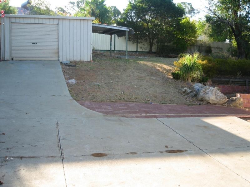 23 Moysey Court, Parmelia WA 6167