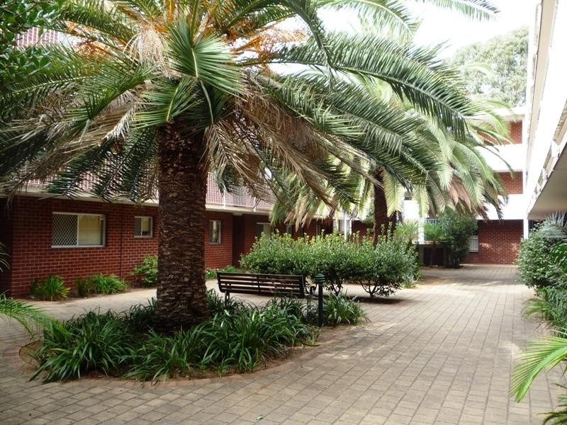 Apartment 20/10 Prescott Place, Orelia WA 6167