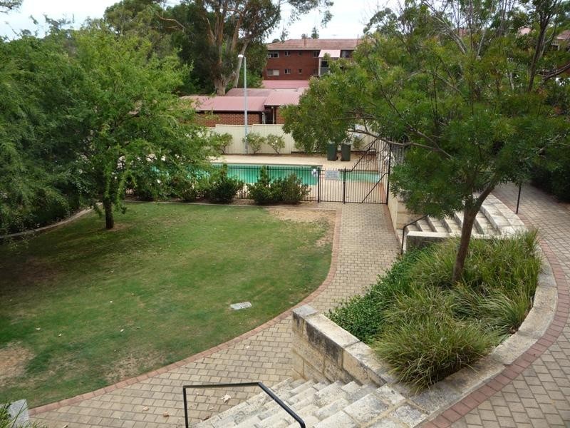 Apartment 20/10 Prescott Place, Orelia WA 6167