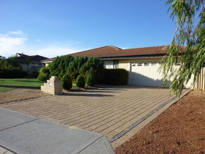 12 Lincoln Mews, Orelia WA 6167