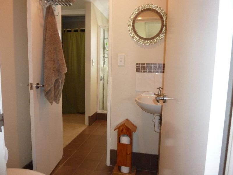 25 Lyndhurst Crescent, Wellard WA 6170