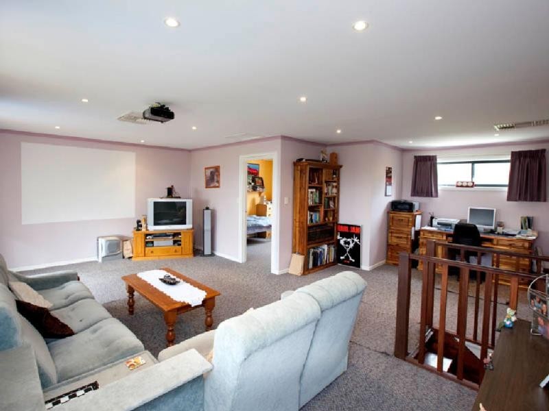 18 Goldsmith Drive, Wellard WA 6170