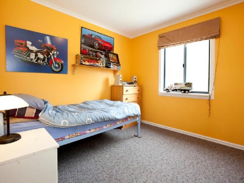 18 Goldsmith Drive, Wellard WA 6170