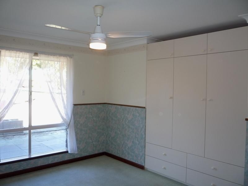 8 Gamblin Way, Parmelia WA 6167